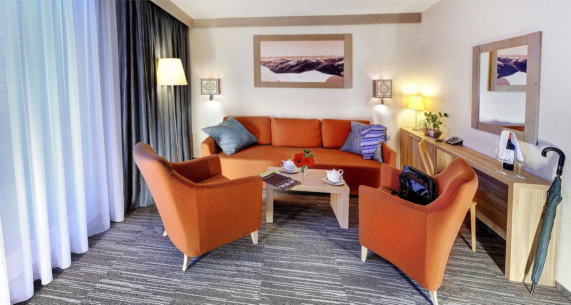 Hotel Grand Jasna Demänovská Dolina Buitenkant foto